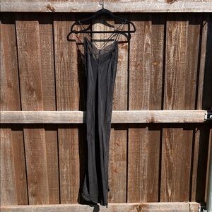 Rya Collection Hera Lace Trim Chemise long v-neck